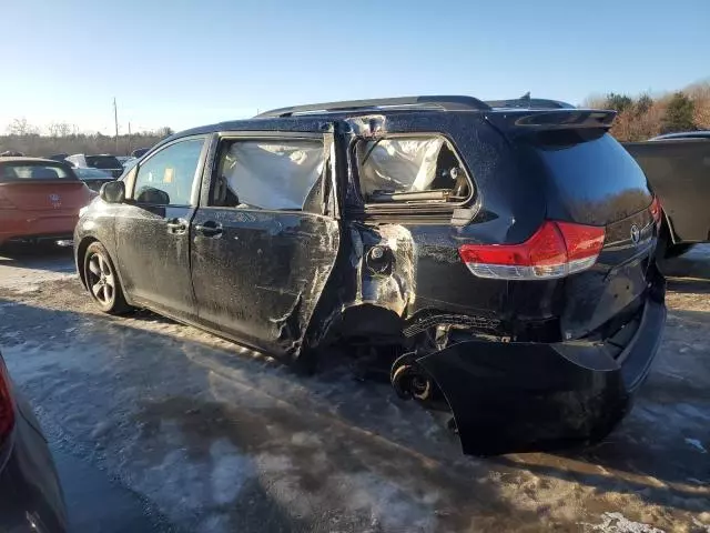 2012 Toyota Sienna LE