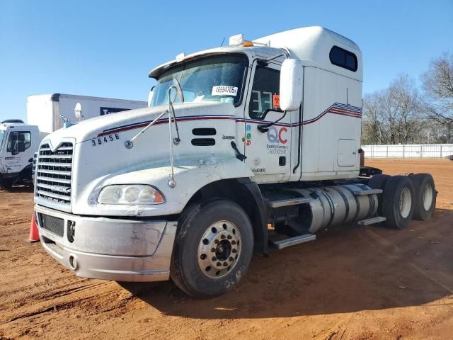 2013 Mack 600 CXU600 Semi Truck