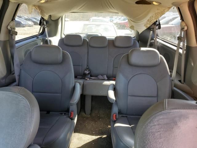 2005 Chrysler Town & Country Limited