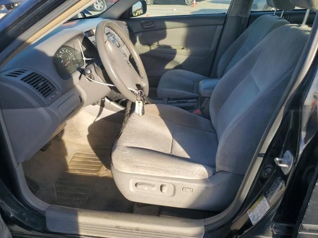 2004 Toyota Camry LE