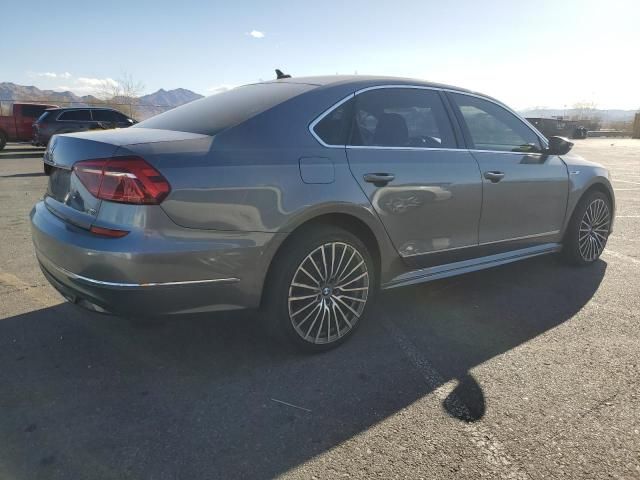 2017 Volkswagen Passat R-Line