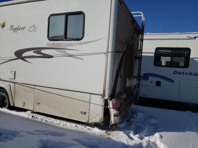 2006 Ford Econoline E450 Super Duty Cutaway Van