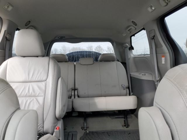 2017 Toyota Sienna XLE