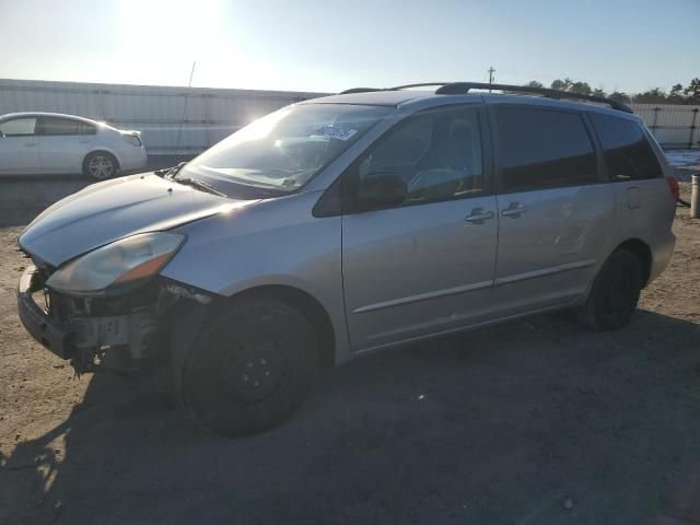 2007 Toyota Sienna CE