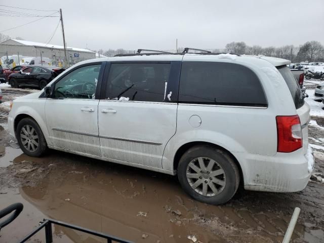 2016 Chrysler Town & Country Touring