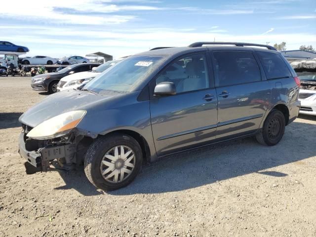 2010 Toyota Sienna CE