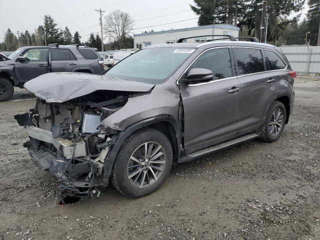 2019 Toyota Highlander SE