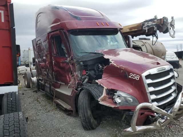 2021 Freightliner Cascadia 126