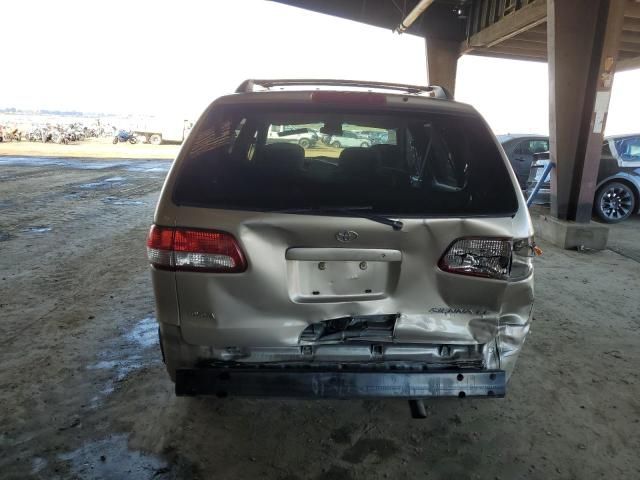 2002 Toyota Sienna CE