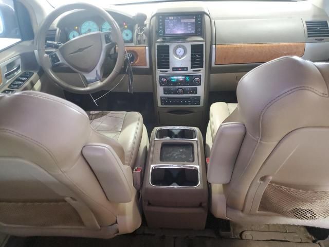 2010 Chrysler Town & Country Limited