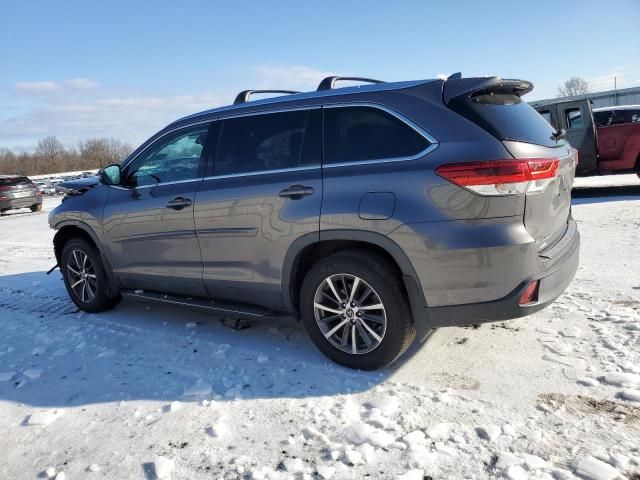 2019 Toyota Highlander SE