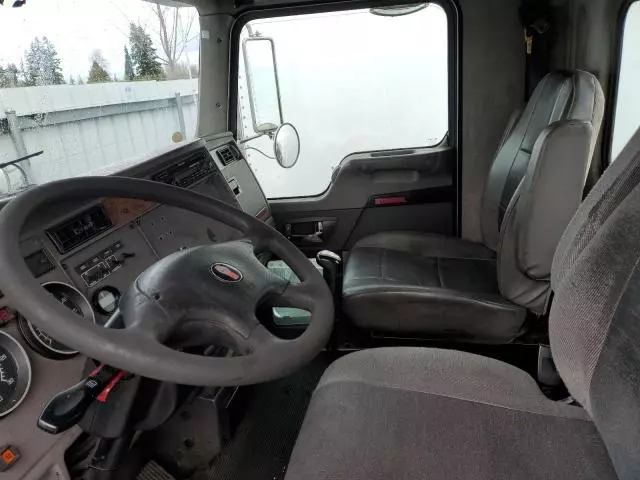 2007 Kenworth Construction T300