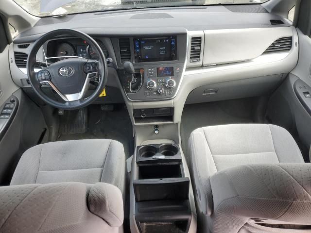 2015 Toyota Sienna LE