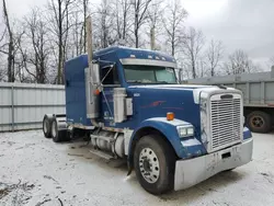 Salvage trucks for sale at Milwaukee, WI auction: 2000 Freightliner Conventional FLD120