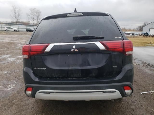 2020 Mitsubishi Outlander SE