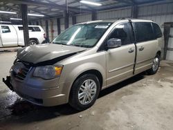 Carros salvage a la venta en subasta: 2009 Chrysler Town & Country Limited