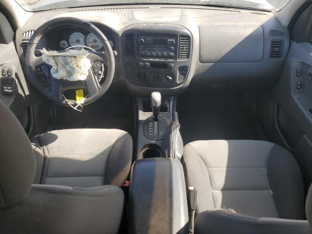 2005 Ford Escape XLS