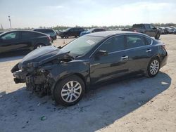 Salvage cars for sale at Arcadia, FL auction: 2016 Nissan Altima 2.5