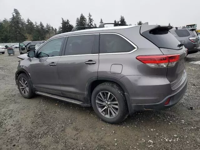 2019 Toyota Highlander SE