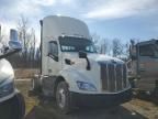 2016 Peterbilt 579