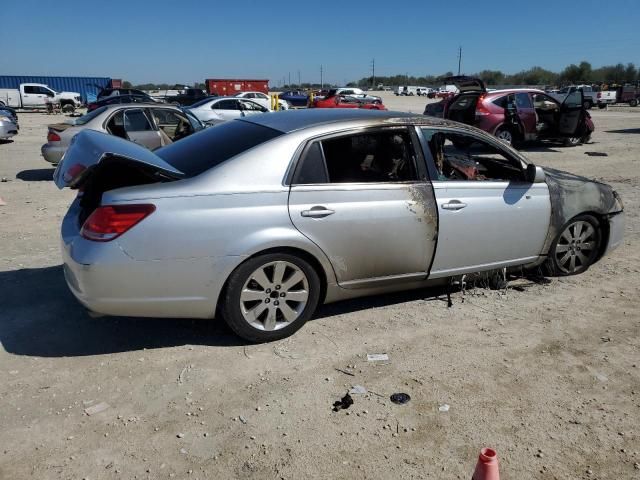 2005 Toyota Avalon XL