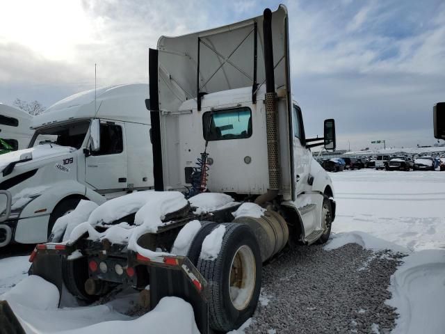 2014 Kenworth Construction T680