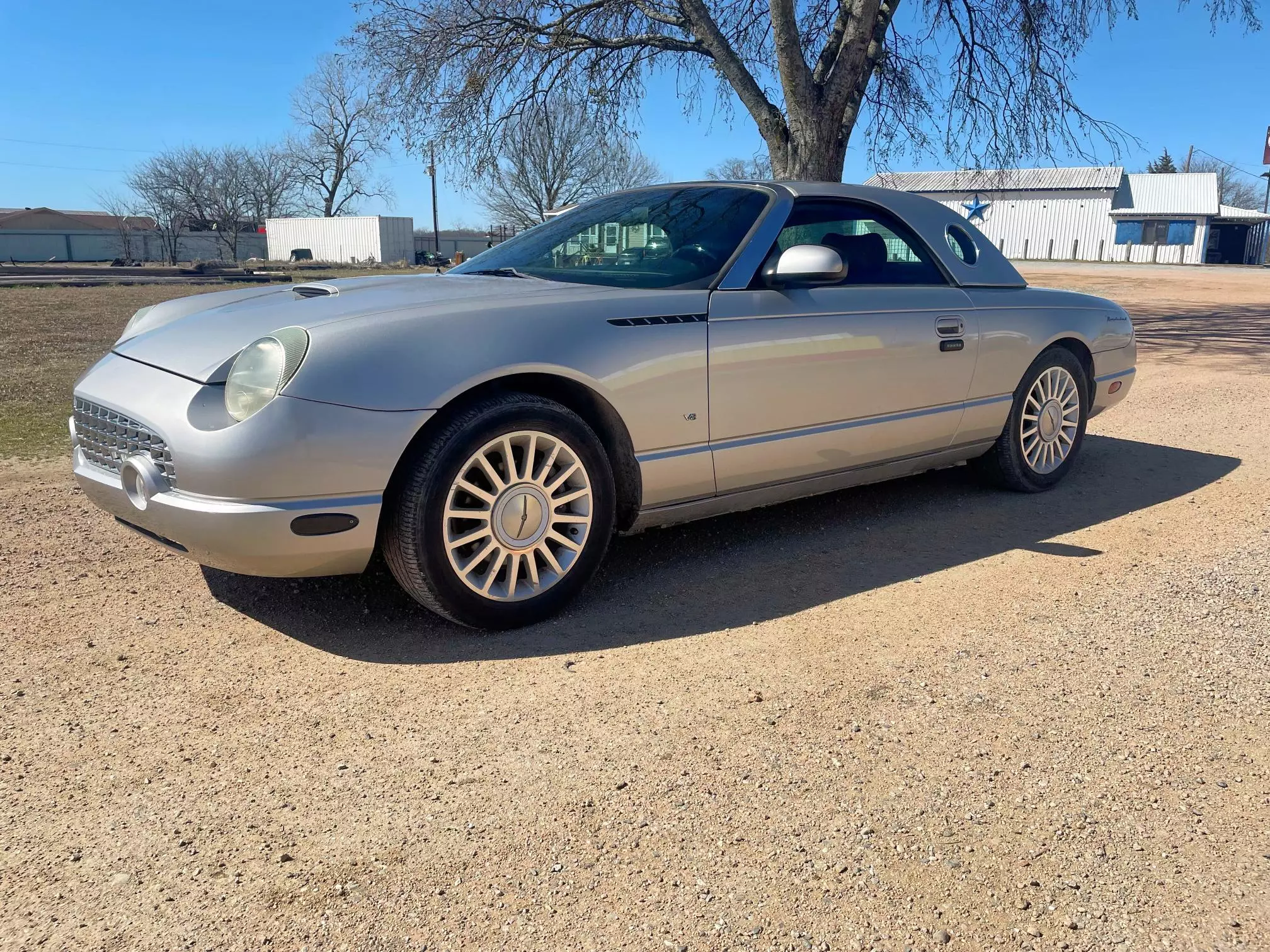 2004 Ford Thunderbird