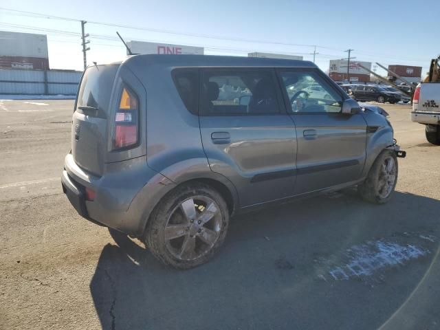 2010 KIA Soul +