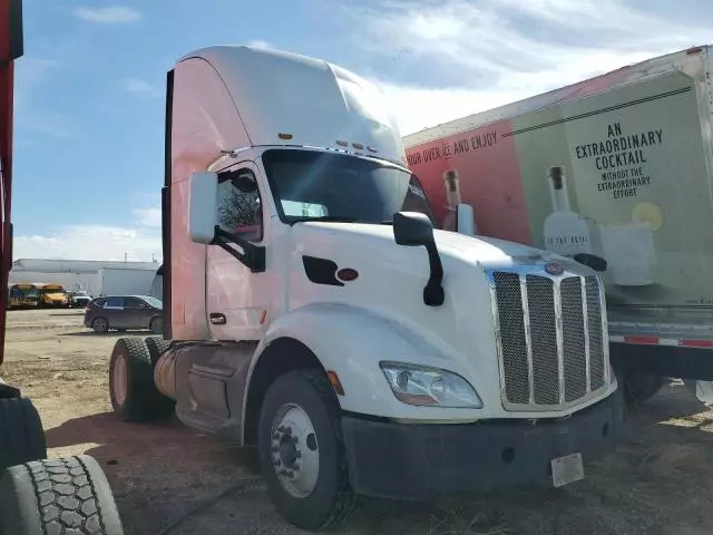 2016 Peterbilt 579