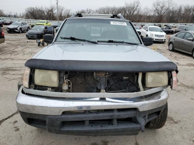 2000 Nissan Frontier Crew Cab XE