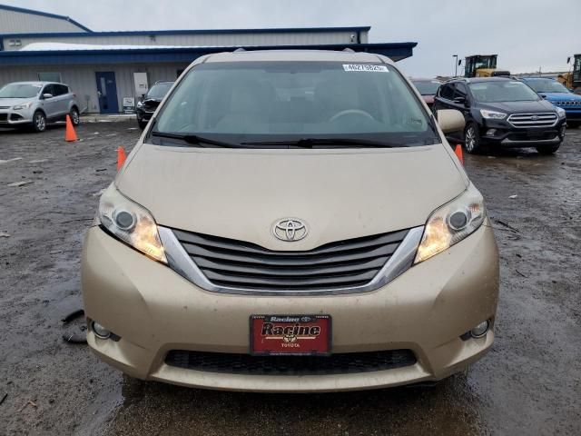 2013 Toyota Sienna XLE