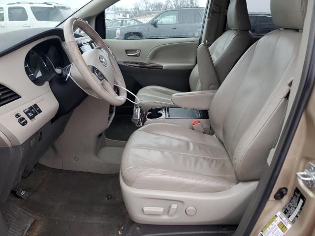 2013 Toyota Sienna XLE