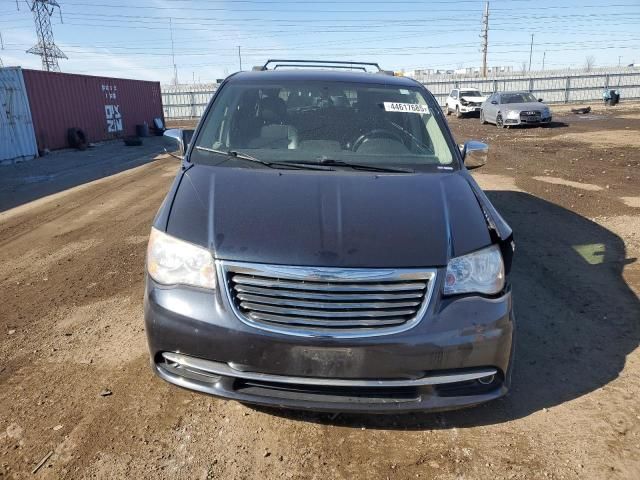 2013 Chrysler Town & Country Touring L