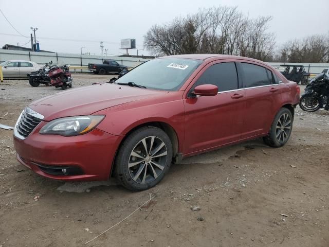 2013 Chrysler 200 Touring