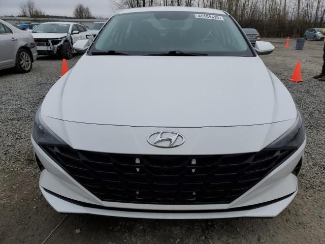 2021 Hyundai Elantra SE