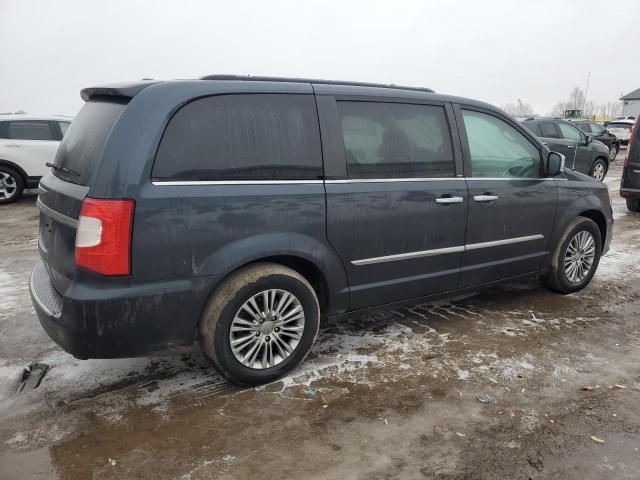 2013 Chrysler Town & Country Touring L