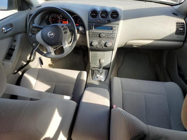 2010 Nissan Altima Base