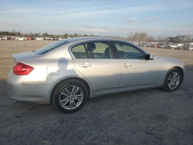 2015 Infiniti Q40