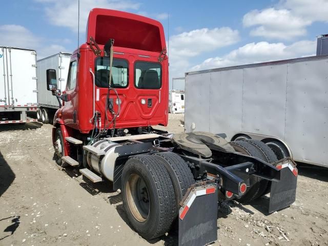 2017 Freightliner Cascadia 113