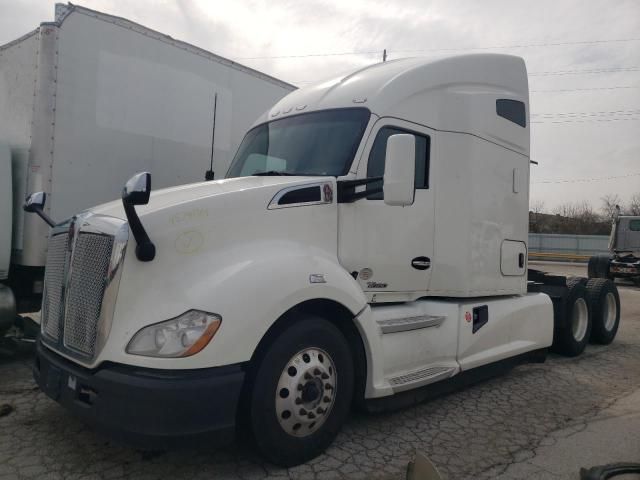 2020 Kenworth Construction T680