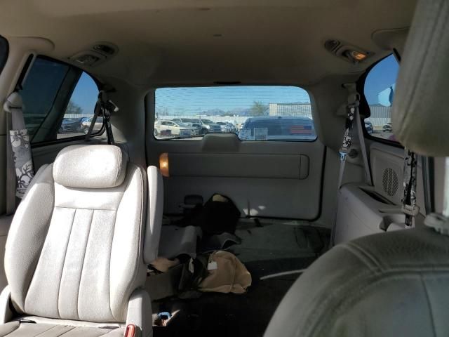 2005 Dodge Grand Caravan SXT