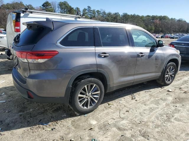 2019 Toyota Highlander SE