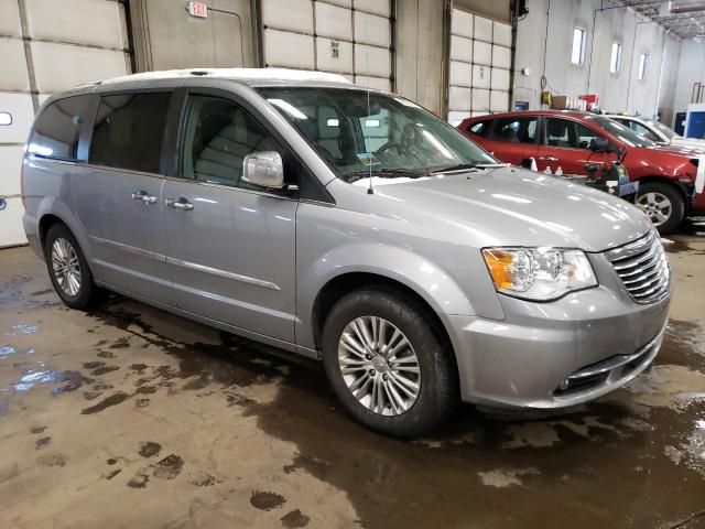 2015 Chrysler Town & Country Touring L