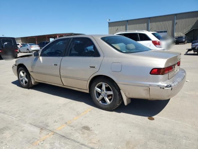 1999 Toyota Camry LE