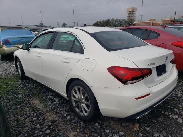 2019 Mercedes-Benz A 220