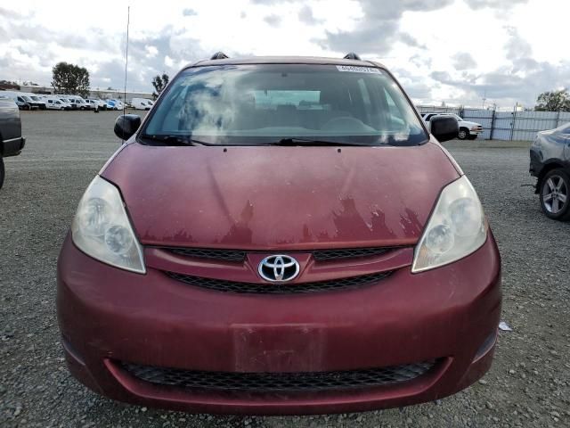 2006 Toyota Sienna CE