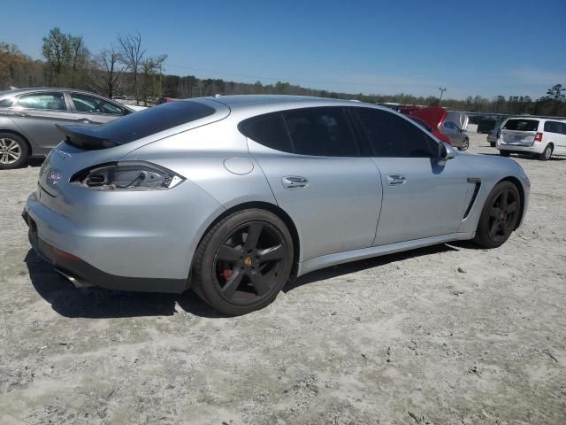 2016 Porsche Panamera 2