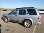 2004 Nissan Pathfinder LE