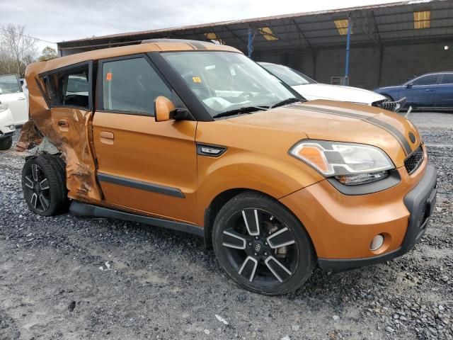 2010 KIA Soul +