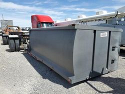 Salvage trucks for sale at North Las Vegas, NV auction: 2001 Suut Dump BOX